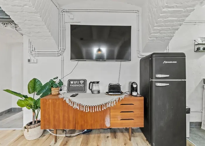 Διαμέρισμα 6 Minutes To S-bahn I Souterrain Loft I Wifi